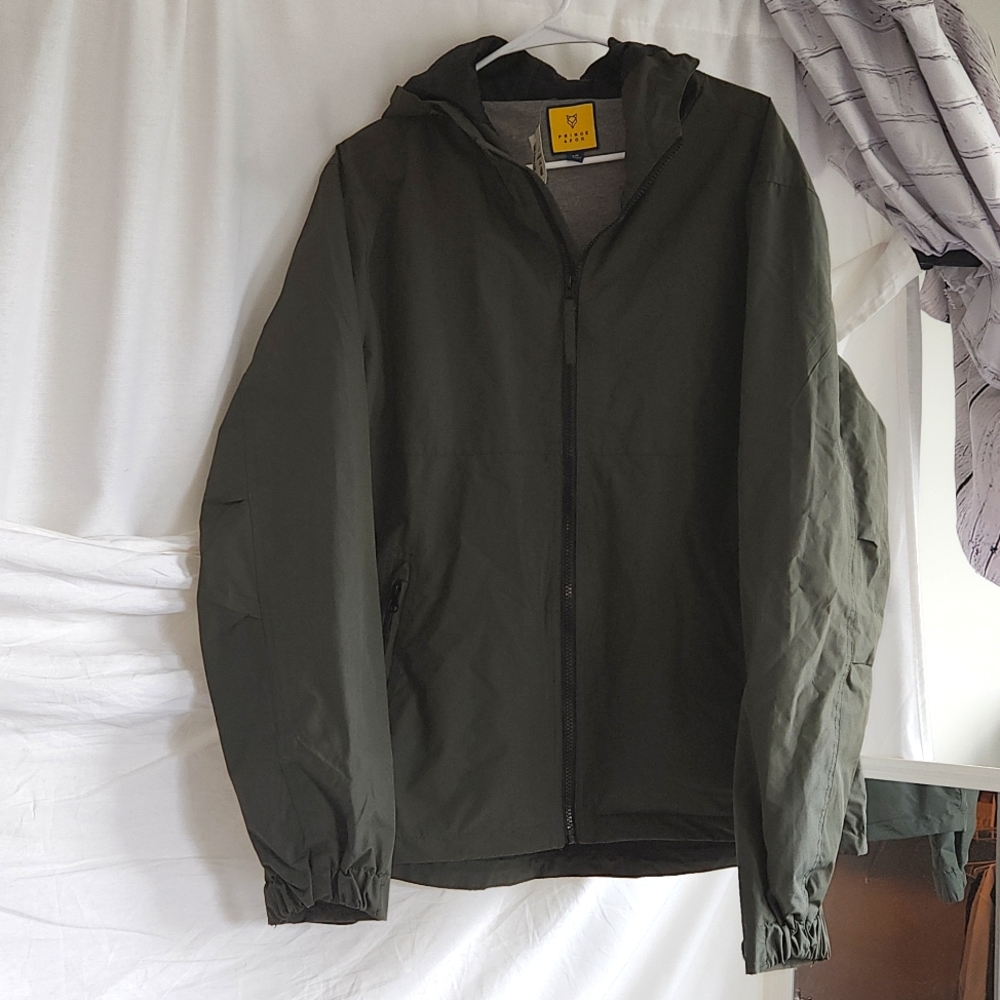 NWT Men's rain jacket